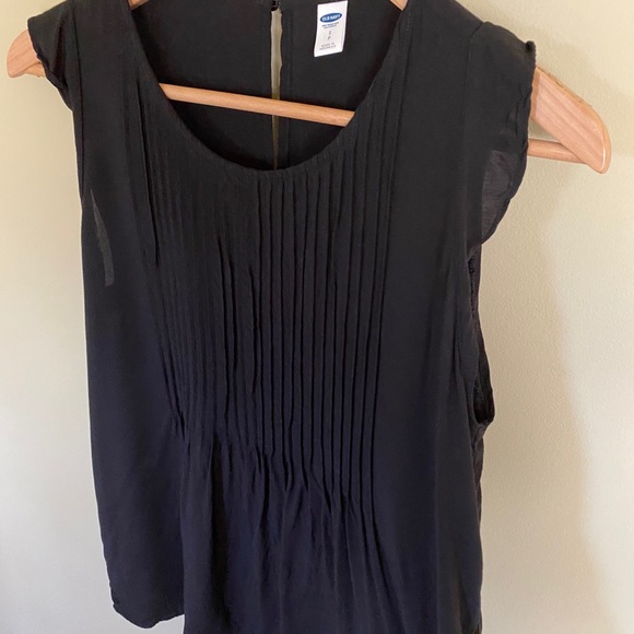 OLD NAVY Black Flutter-Sleeve Top - Picture 4 of 7